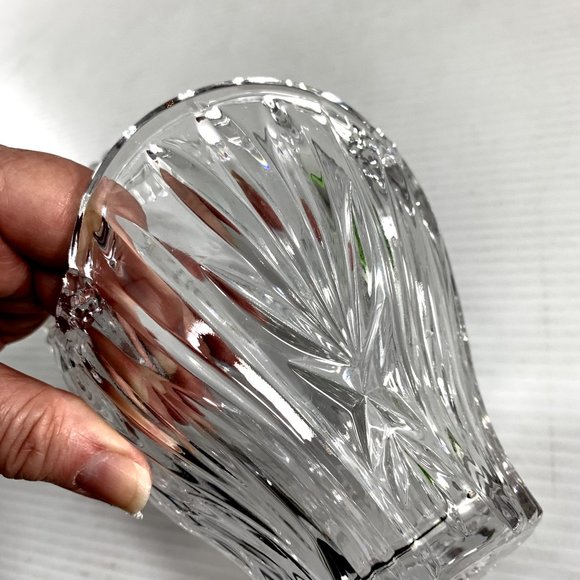 Vintage Pressed Clear Glass Bride Basket Embossed Flowers 7" Tall Wedding Decor - Picture 9 of 12